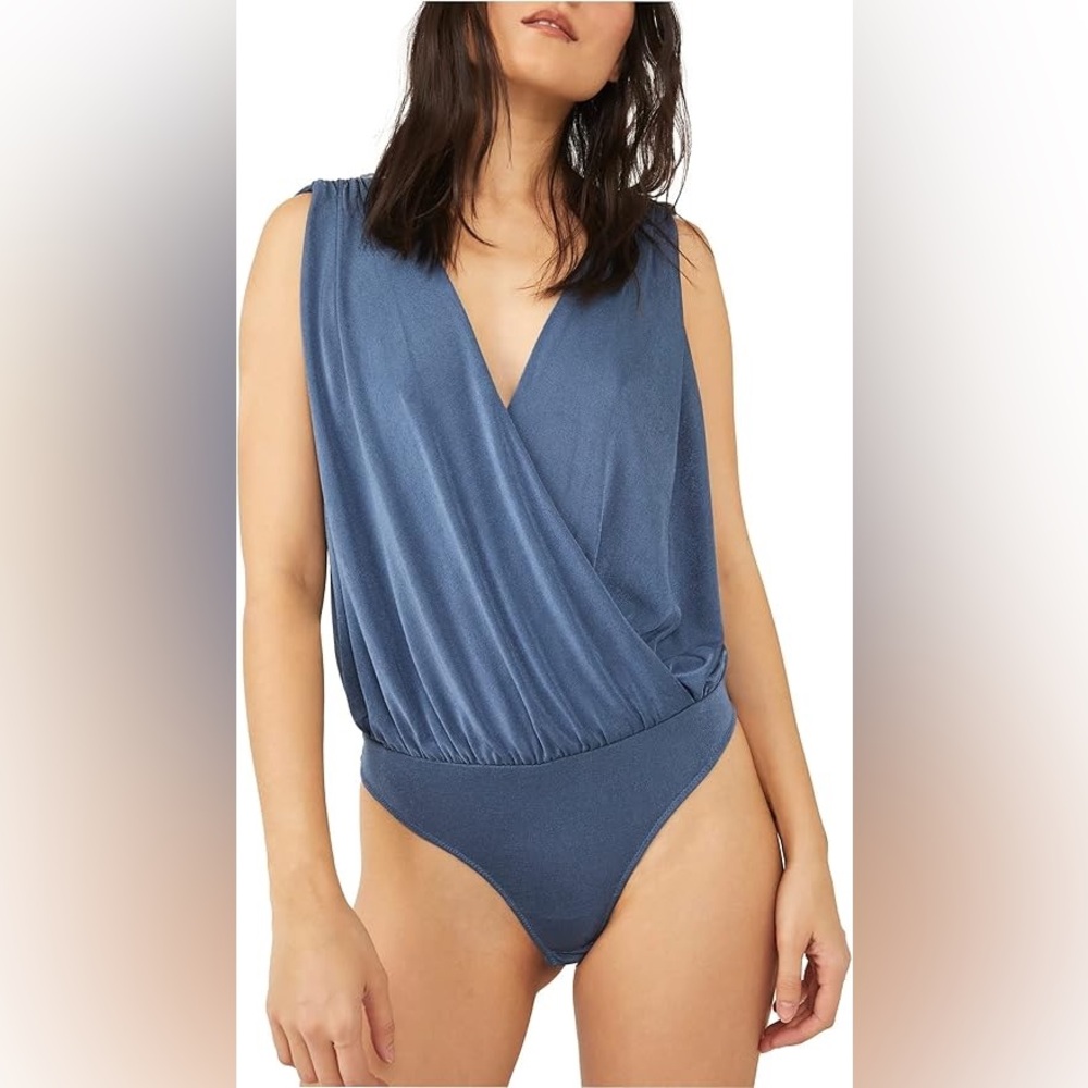 Free People Intimately Night Owl deep-V thong bodysuit w/ snap closure- XS.